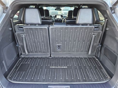 Used 2022 Toyota Highlander XSE AWD/4WD image 33