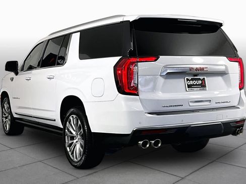Used 2022 GMC Yukon XL Denali AWD/4WD image 12