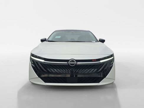 New 2026 Nissan Sentra SR FWD image 8