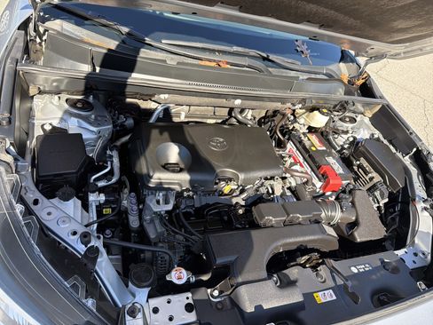 Used 2021 Toyota RAV4 XLE image 23