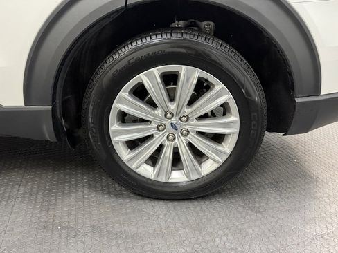 Used 2021 Ford Explorer Limited w/ Equipment Group 301A image 9