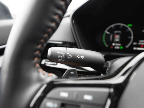 Used 2025 Honda CR-V Sport Touring image 13