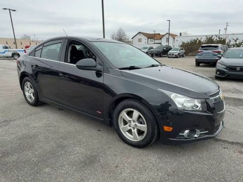Used 2013 Chevrolet Cruze LT w/ RS Package image 2