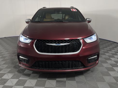 Used 2021 Chrysler Pacifica Pinnacle FWD image 8