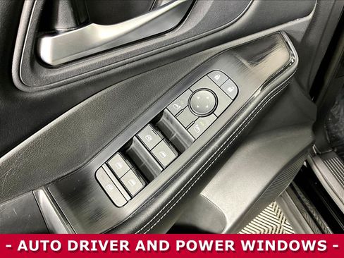 Certified 2025 Nissan Rogue SV FWD image 37