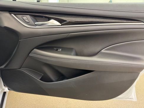Used 2019 Buick LaCrosse Essence image 30