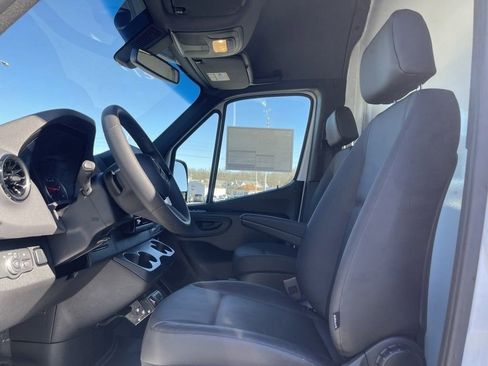 New 2025 Mercedes-Benz Sprinter 2500 image 13