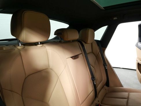 Certified 2026 Porsche Macan AWD/4WD image 24