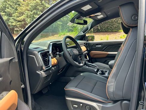 Used 2026 GMC Canyon AT4 AWD/4WD image 39