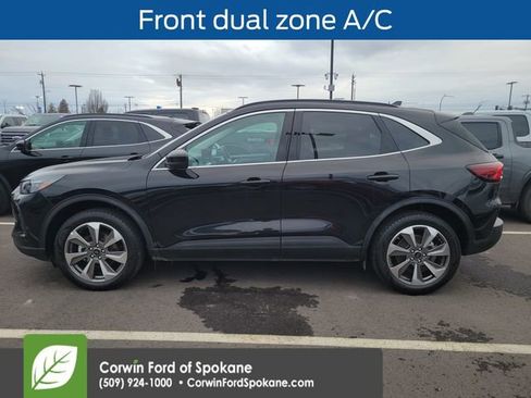 Used 2025 Ford Escape Platinum image 8