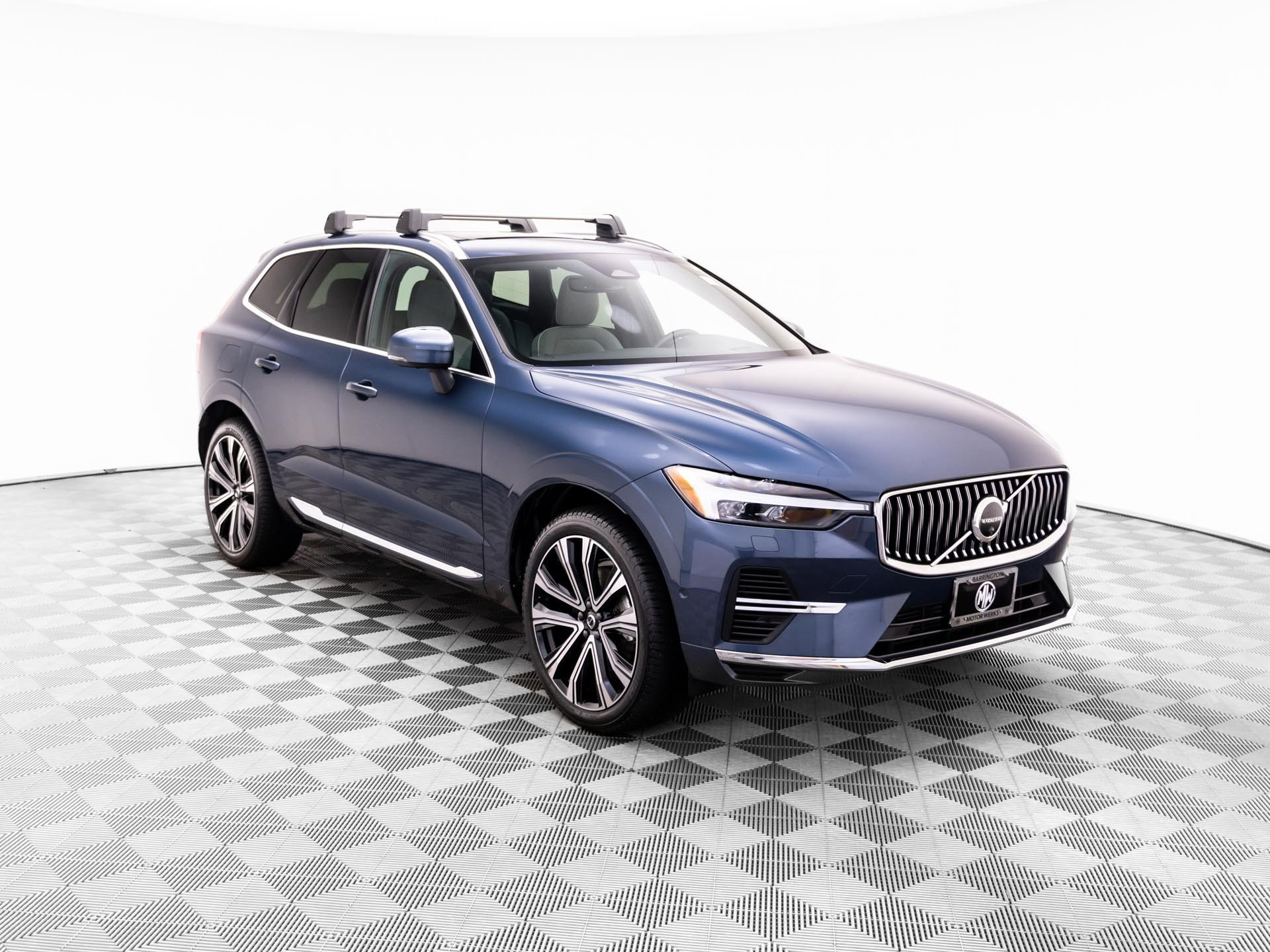 Used 2023 Volvo XC60 T8 Ultimate AWD/4WD image 7