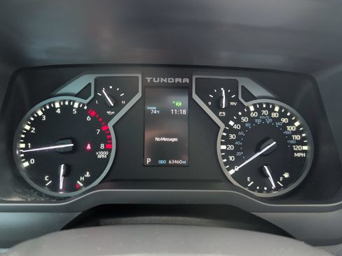 Used 2022 Toyota Tundra Limited w/ Power Package AWD/4WD image 10