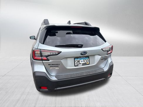 Used 2025 Subaru Outback Onyx Edition XT w/ Popular Package #2 AWD/4WD image 9