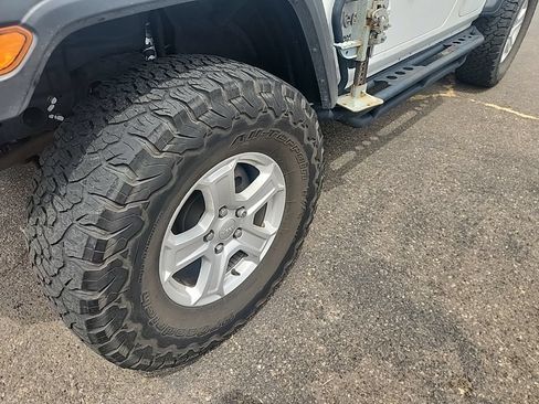Used 2018 Jeep Wrangler Unlimited Sport S AWD/4WD image 8