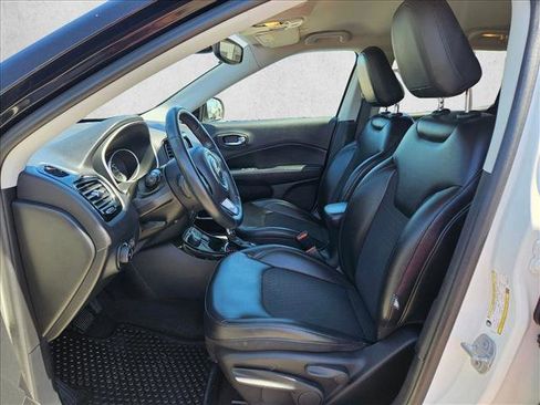 Used 2018 Jeep Compass Latitude AWD/4WD image 20