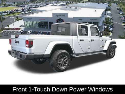 Certified 2024 Jeep Gladiator Sport image 6