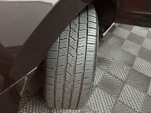 Used 2021 Ford Expedition Limited image 42