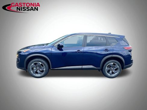 Used 2025 Nissan Rogue SV FWD image 5