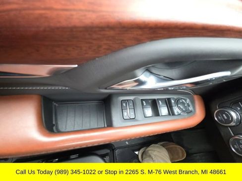 Used 2024 GMC Yukon XL Denali Ultimate w/ LPO, Floor Liner Package AWD/4WD image 52