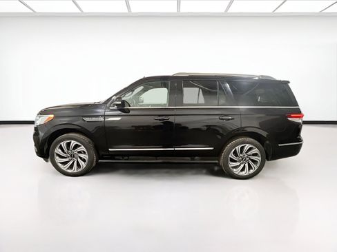 Used 2024 Lincoln Navigator Reserve AWD/4WD image 25