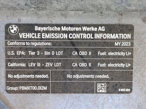 Certified 2023 BMW iX xDrive50 w/ Premium Package AWD/4WD image 27