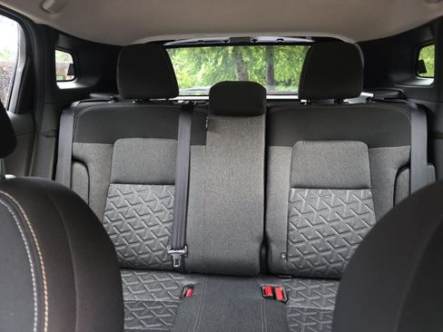 Used 2026 Nissan Kicks SV FWD image 12