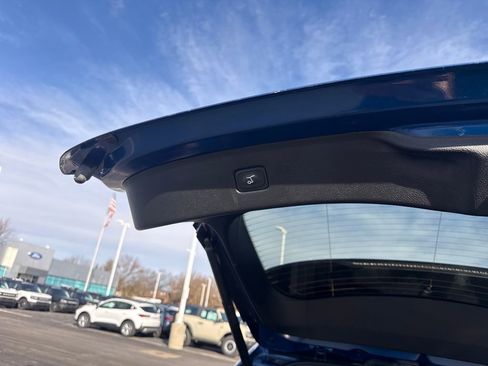 Used 2024 Ford Edge SEL w/ Convenience Package image 13