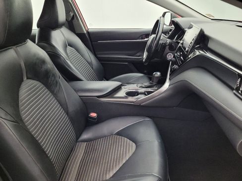 Used 2021 Toyota Camry SE FWD image 21