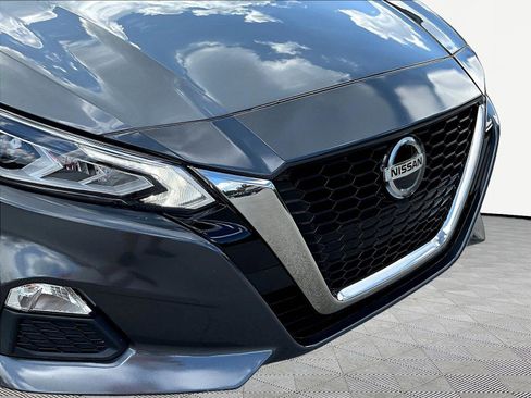 Certified 2022 Nissan Altima 2.5 SR FWD image 32