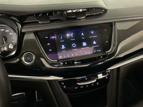 Certified 2025 Cadillac XT6 Sport w/ Technology Package AWD/4WD image 19