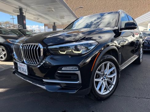 Used 2019 BMW X5 xDrive40i w/ Convenience Package AWD/4WD image 1