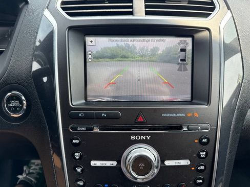 Used 2017 Ford Explorer Sport w/ Equipment Group 401A AWD/4WD image 14
