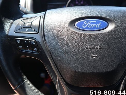 Used 2018 Ford Explorer XLT w/ Equipment Group 202A AWD/4WD image 18