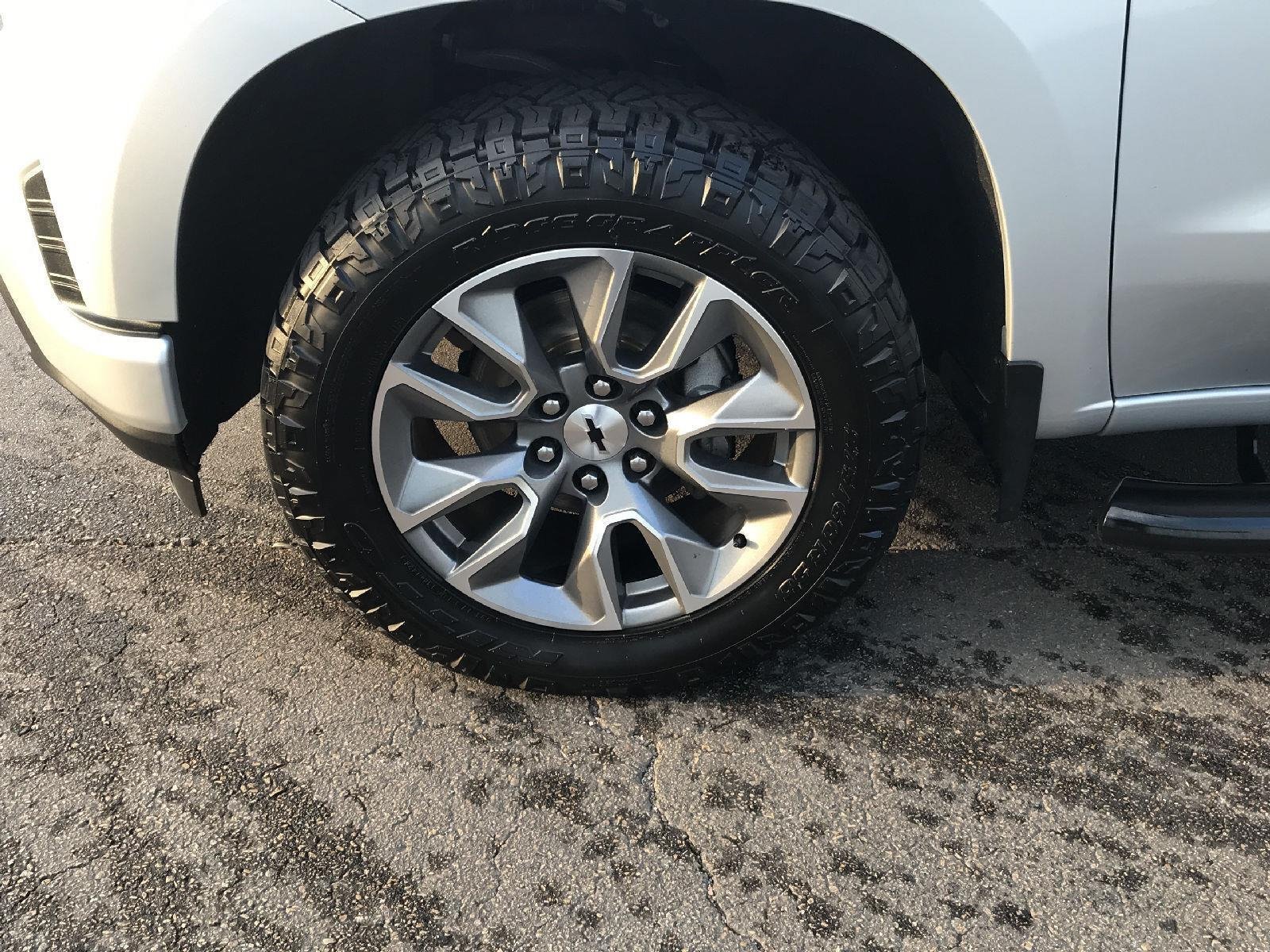 Used 2020 Chevrolet Silverado 1500 RST AWD/4WD image 3