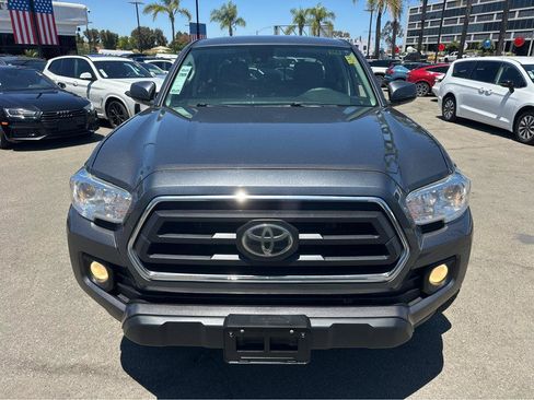 Used 2021 Toyota Tacoma SR5 RWD image 2