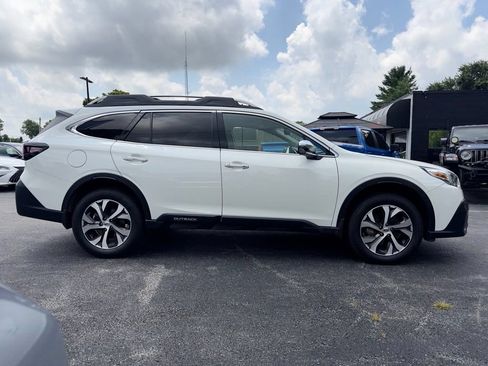 Used 2020 Subaru Outback Touring XT AWD/4WD image 3