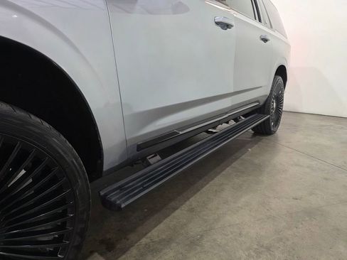 Used 2023 Cadillac Escalade ESV Sport Platinum w/ LPO, ONYX Package AWD/4WD image 15
