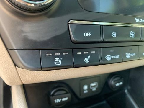 Used 2016 Hyundai Tucson Limited w/ Option Group 03 FWD image 24