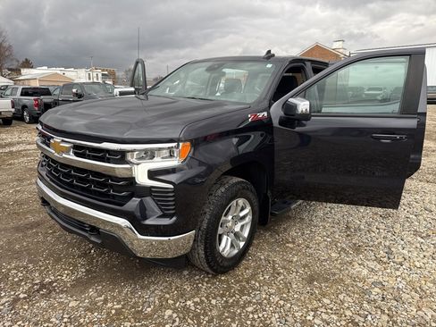 Used 2023 Chevrolet Silverado 1500 LT image 10