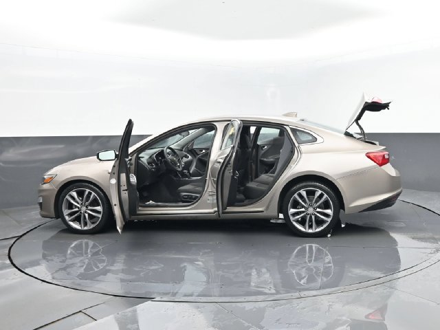 Used 2025 Chevrolet Malibu LT FWD image 30