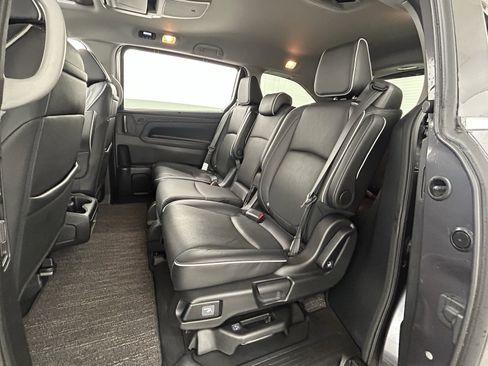 Used 2022 Honda Odyssey Elite image 32