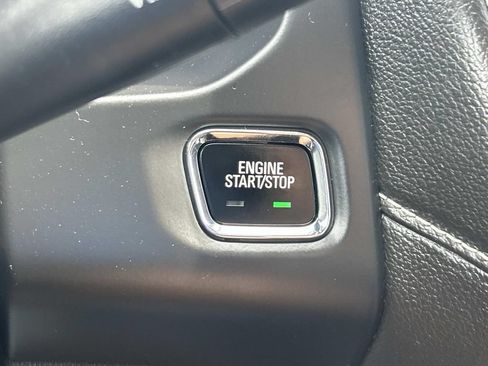 Used 2019 GMC Acadia SLT FWD image 38