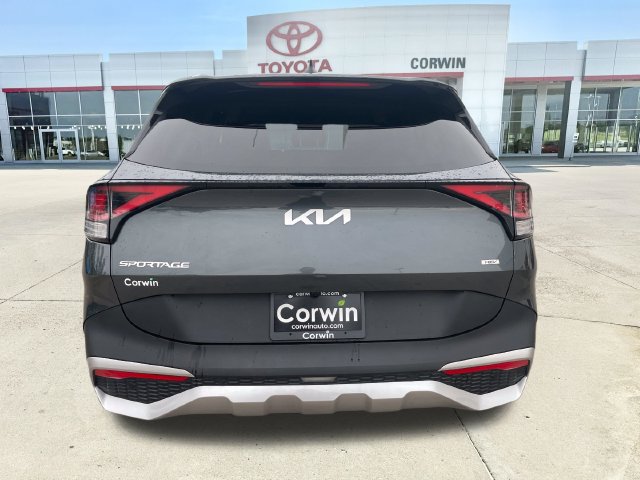 Used 2023 Kia Sportage EX AWD/4WD image 12