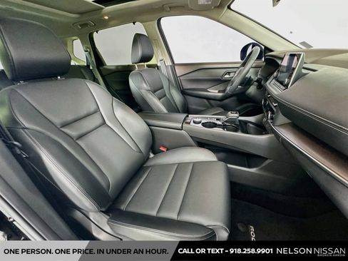 Certified 2023 Nissan Rogue SV w/ SV Premium B Package AWD/4WD image 28
