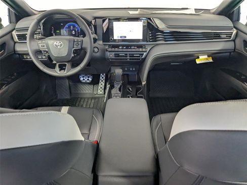 New 2026 Toyota Camry SE image 24