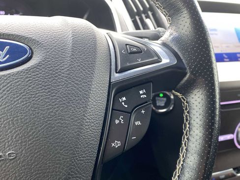 Used 2019 Ford Edge ST image 32