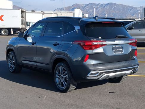 Certified 2023 Kia Seltos S image 3