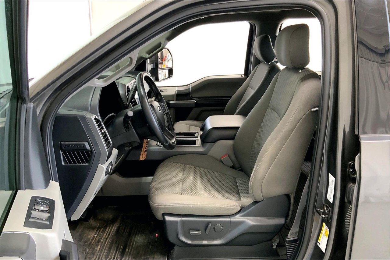 Used 2020 Ford F150 XLT w/ Equipment Group 302A Luxury AWD/4WD image 15