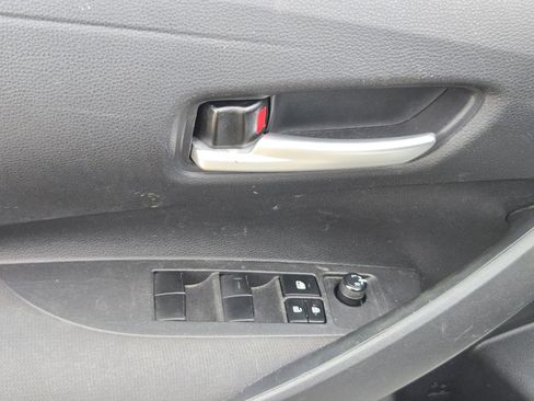 Used 2021 Toyota Corolla LE FWD image 8