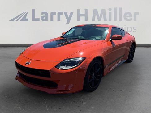 Used 2024 Nissan Z Performance w/ Heritage Edition RWD image 1